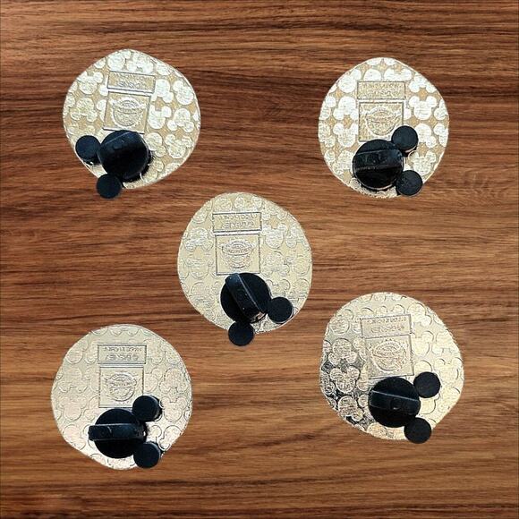 5 Nightmare Before Christmas Disney Parks Trading Pins, Plus 2 Bonus Pins - Picture 2 of 2